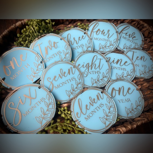 Baby Month Milestone Acrylics - Picture 2 of 2